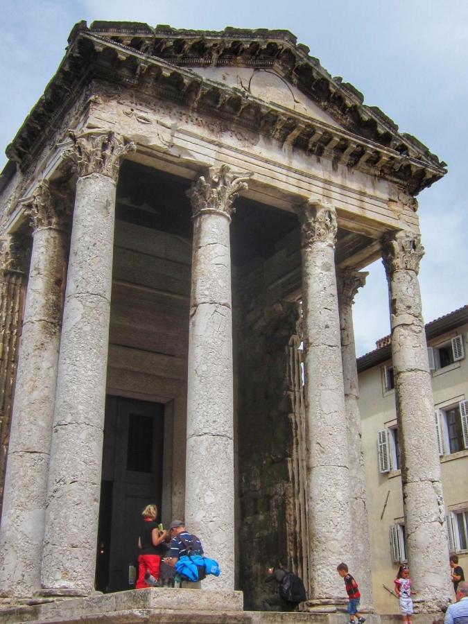 Villa John Pula Luaran gambar
