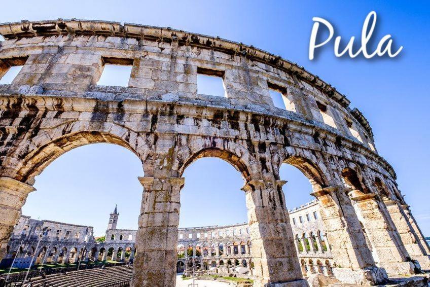 Villa John Pula Luaran gambar